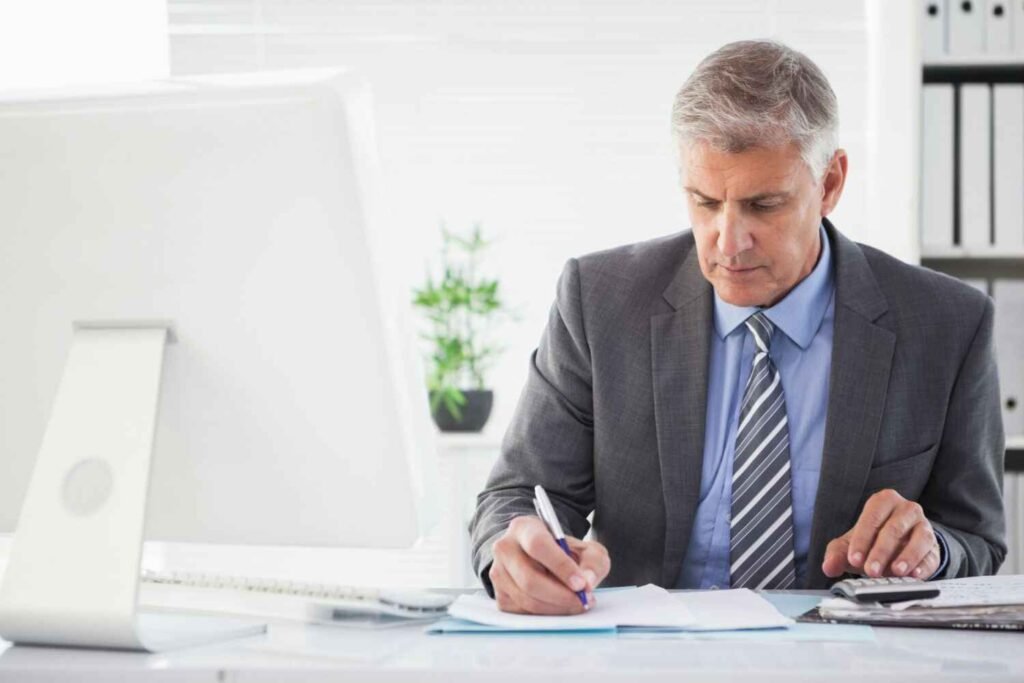 AML Compliance Officer UAE Role, Job Description and Responsibilities presented by SK Financial Services https://skfinancial.co